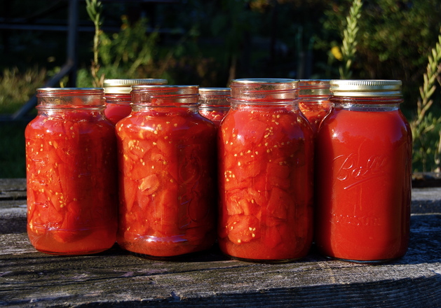 canned-tomatoes-1172877